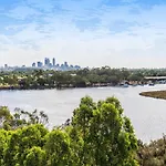 Ascot Apartment On River